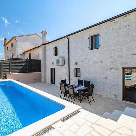 Casa Simona Kaštelir