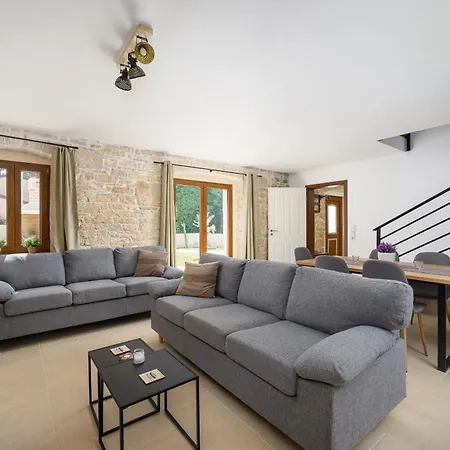 Casa Simona Holiday home