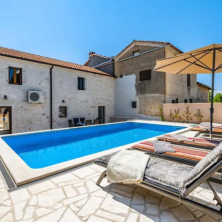 Holiday home Casa Simona *